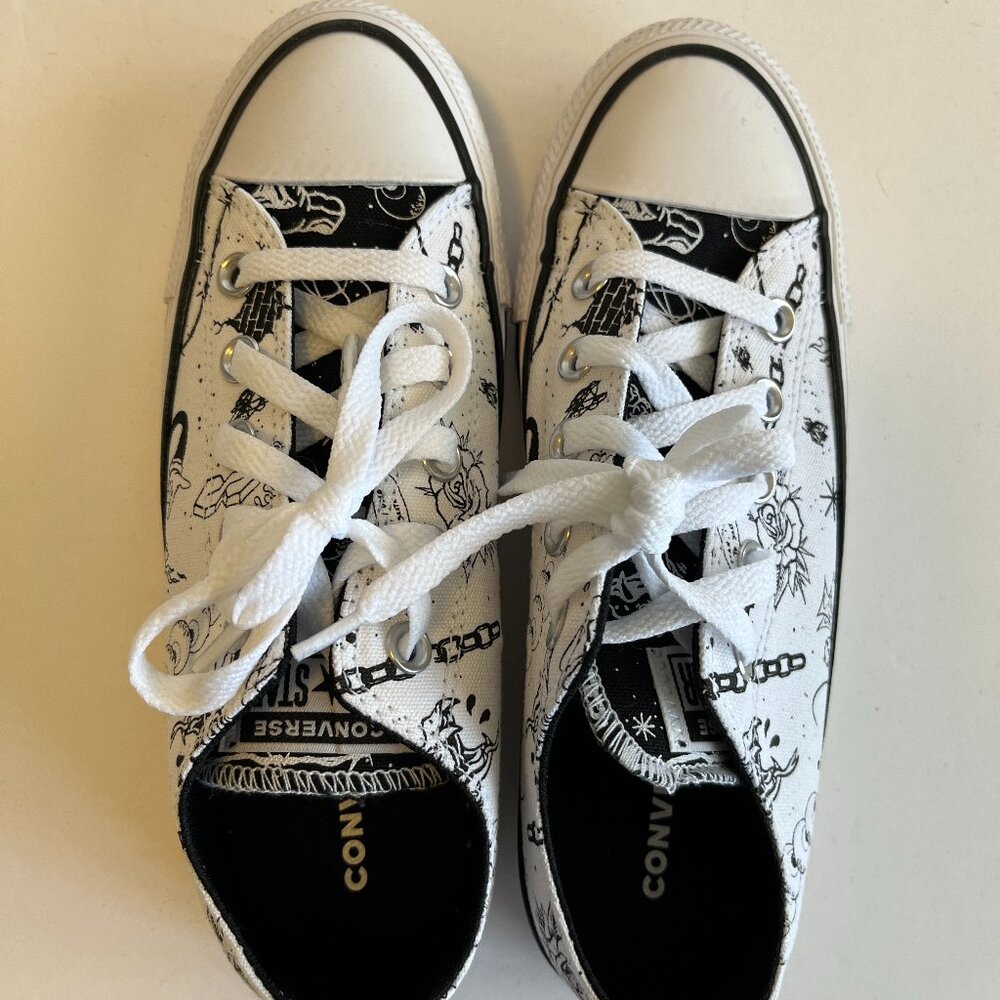 Converse - Women's Graphic Shoes 5.5